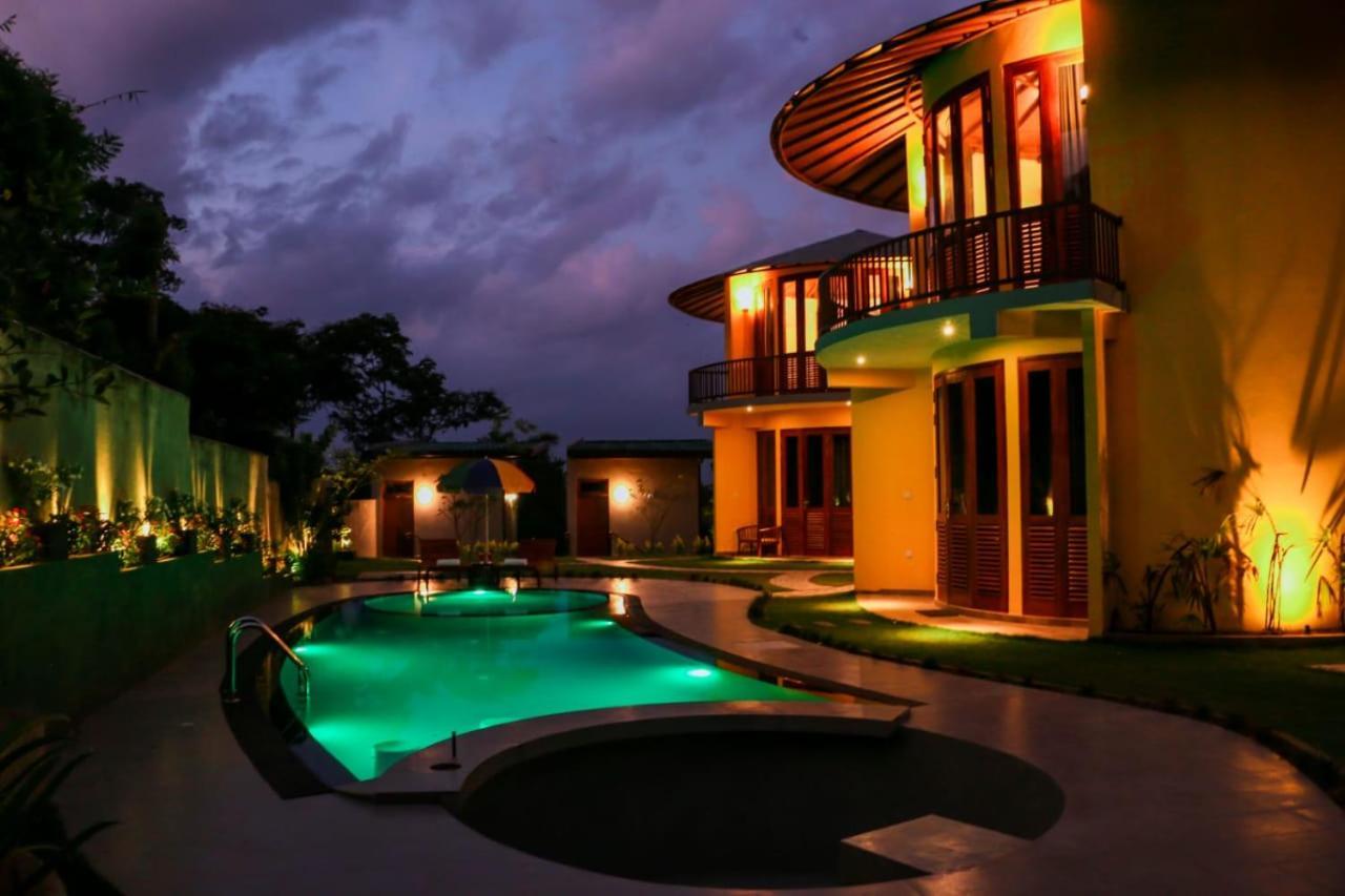 Senu Lagoon Villa Tangalle Ngoại thất bức ảnh