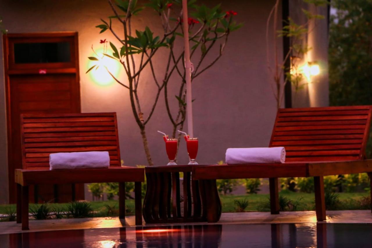 Senu Lagoon Villa Tangalle Ngoại thất bức ảnh