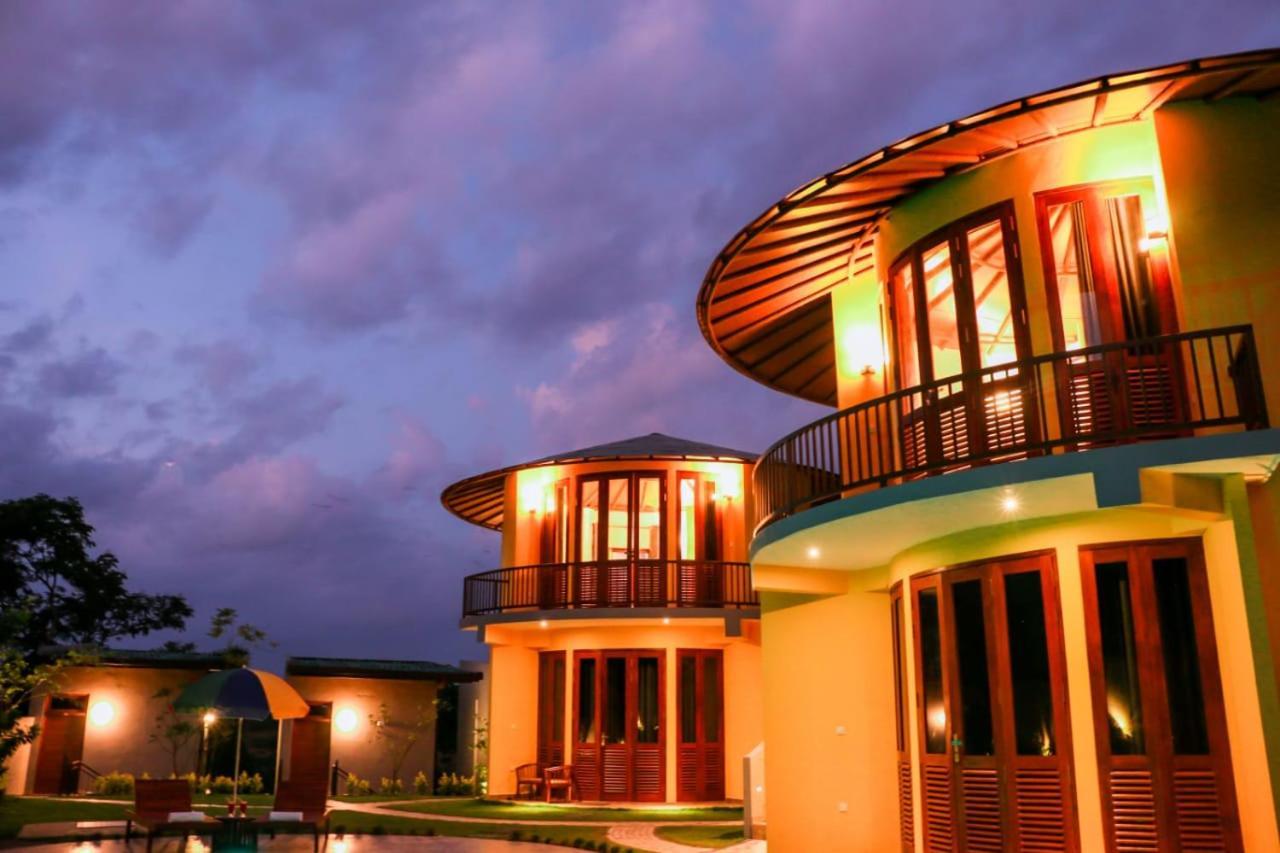 Senu Lagoon Villa Tangalle Ngoại thất bức ảnh