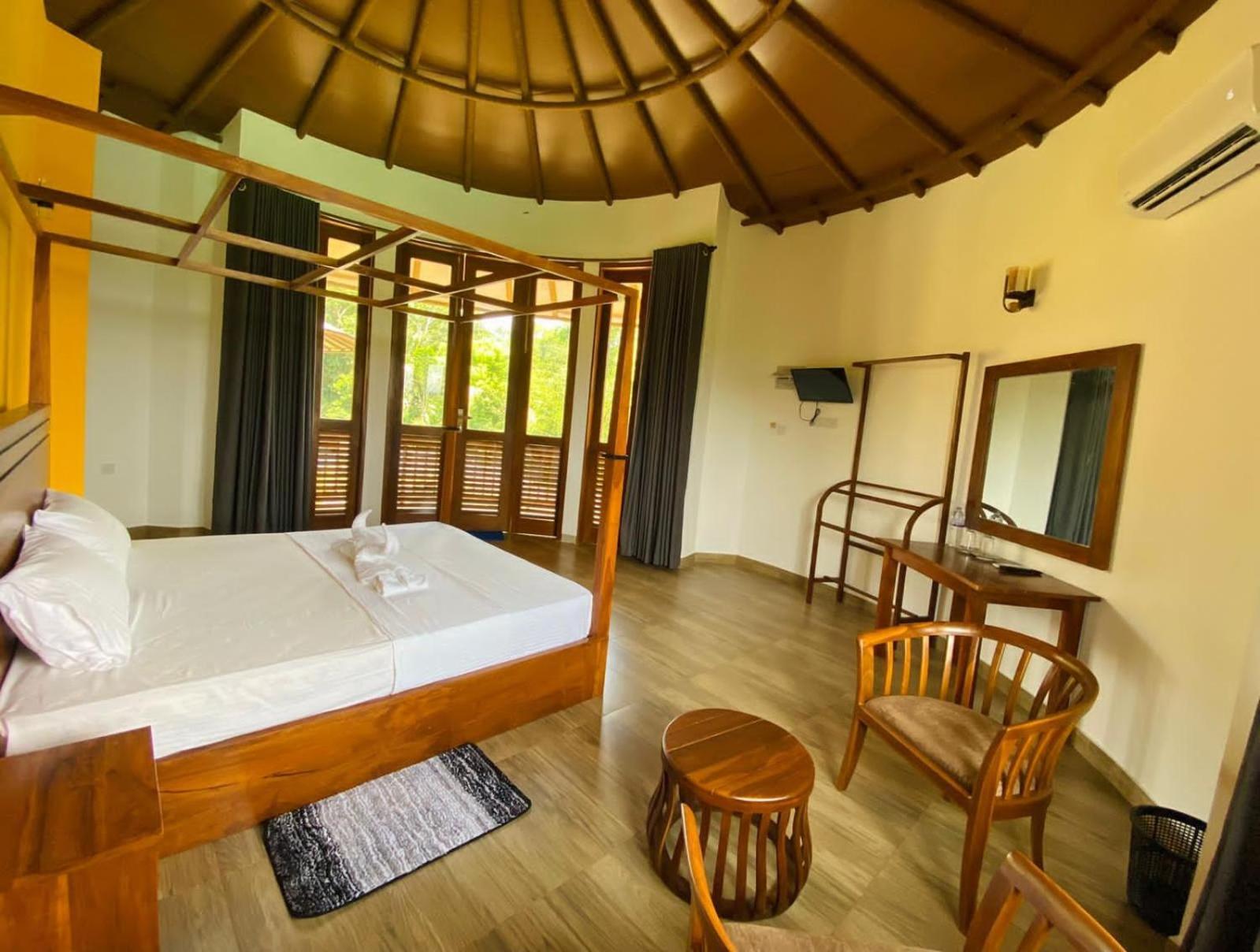 Senu Lagoon Villa Tangalle Ngoại thất bức ảnh